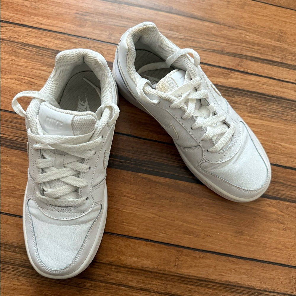 Nike Ebernon Low Sneakers in White - Picture 8 of 10